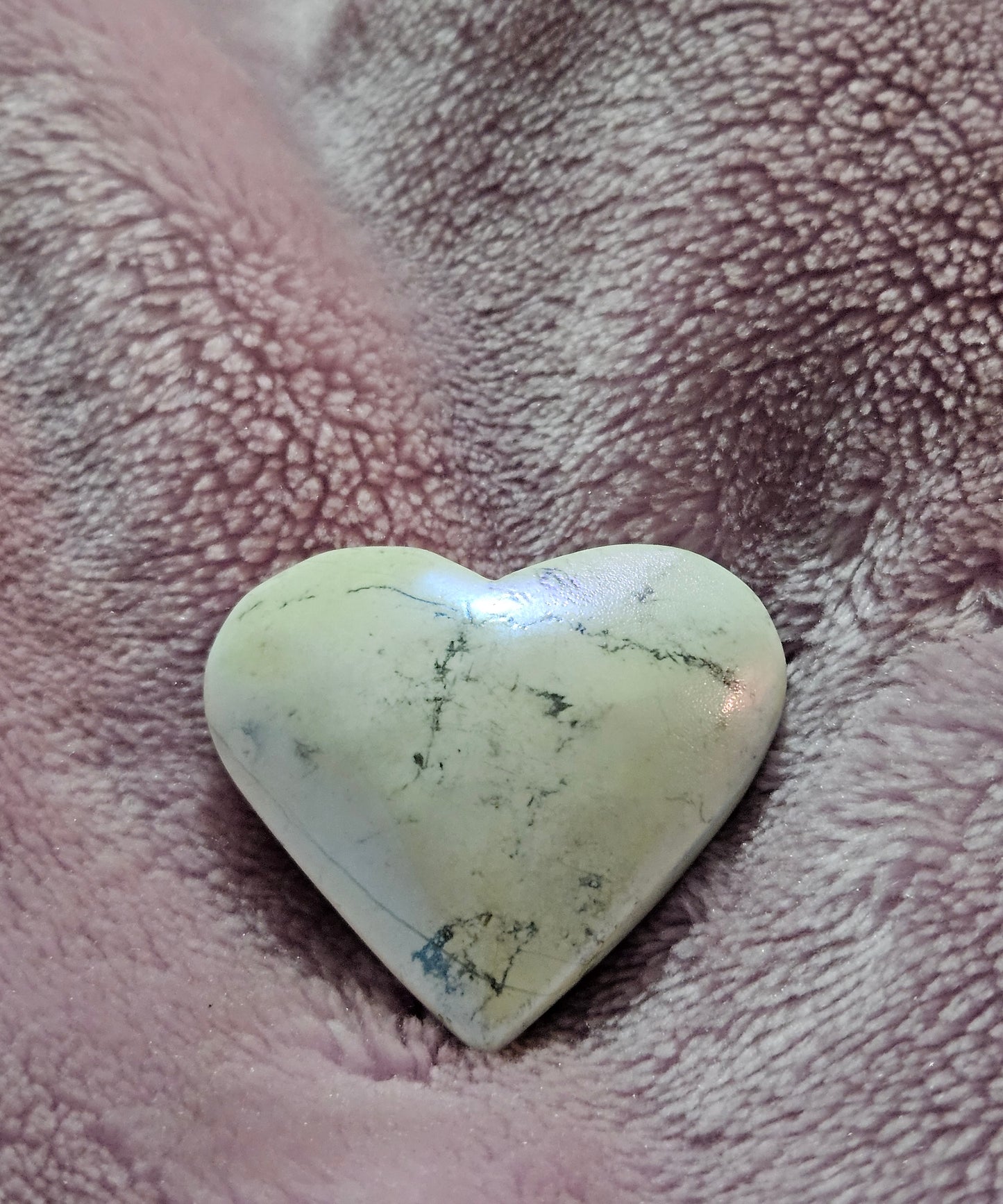 Helite heart stone
